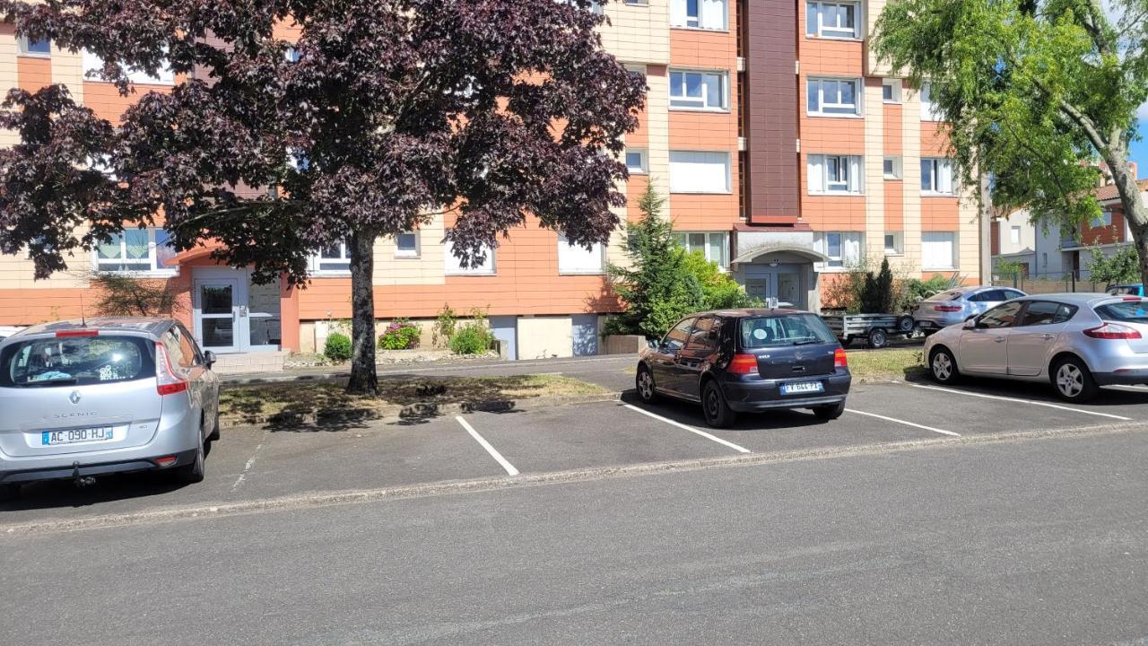 Appartement Lumineux Cholet Exterior foto